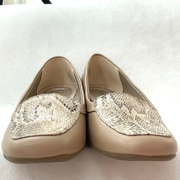 Beige Bandolino Lilas slip on leather comfort work shoes snake print  Sz 6.5M - Picture 5 of 15
